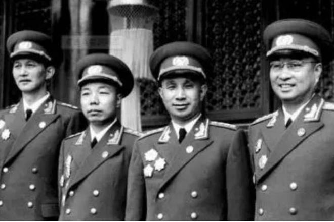 邓华：从农家子弟到开国上将的传奇人生与军事智慧